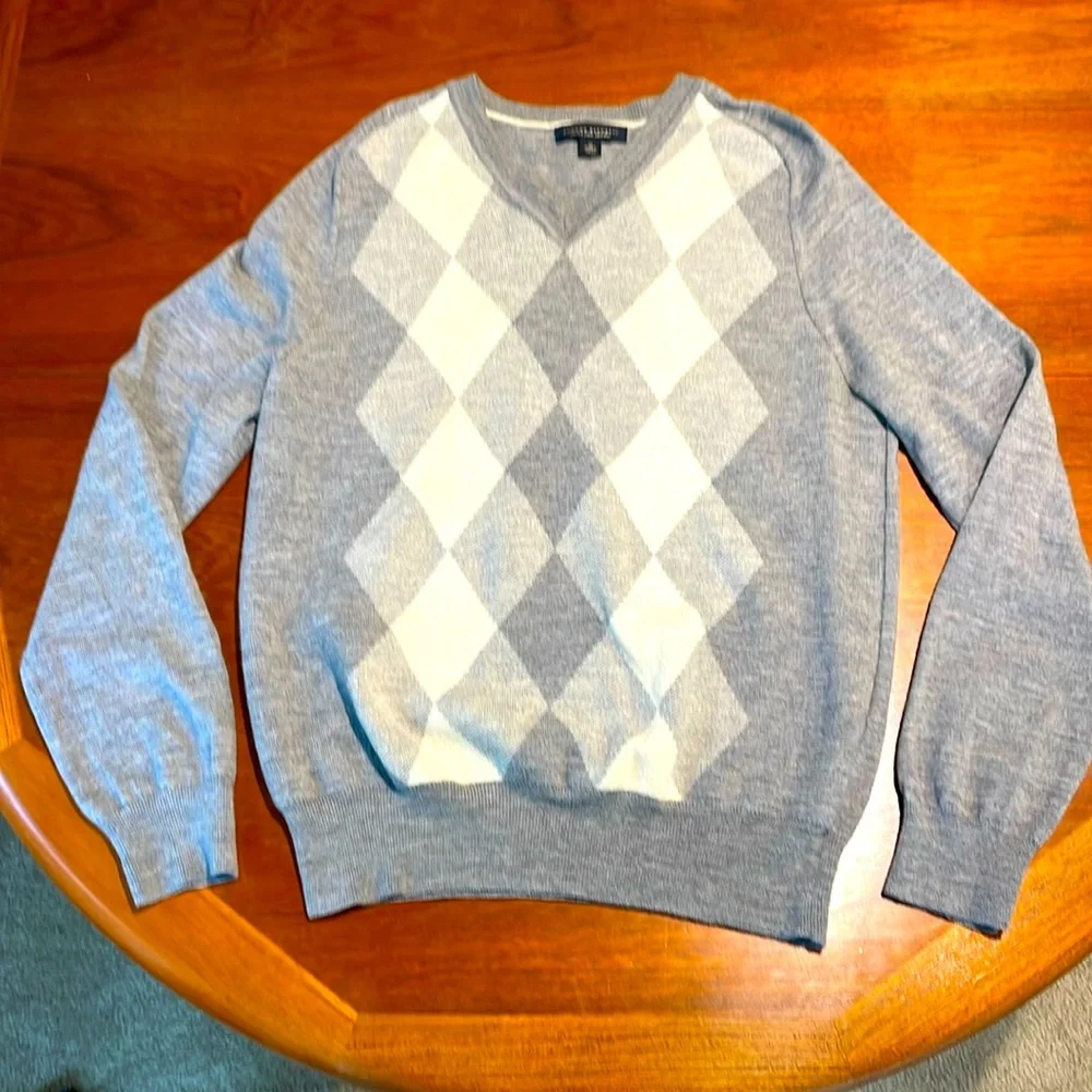Banana Republic extra fine merino wool gray sweater argyle pattern size Medium